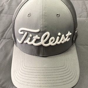 Titleist Men’s Tour Mesh Golf Hat